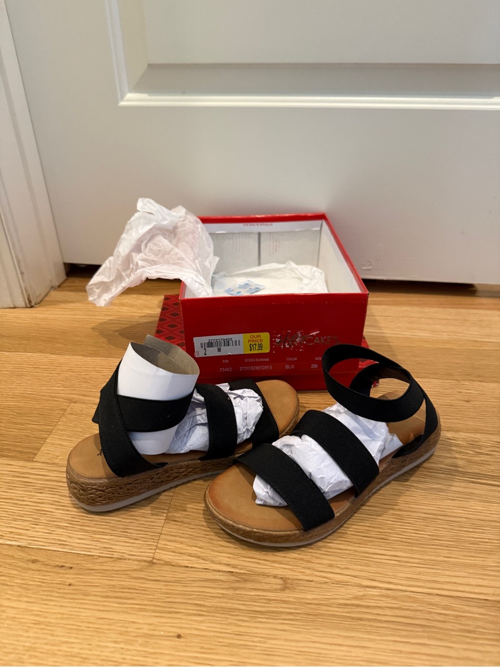 Hot Cakes Black Strappy Kids Sandals with Elastic Ankle Band